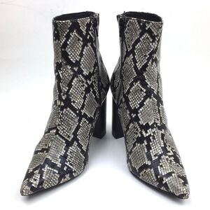 JEFFREY CAMPBELL Raven Bootie sz 7